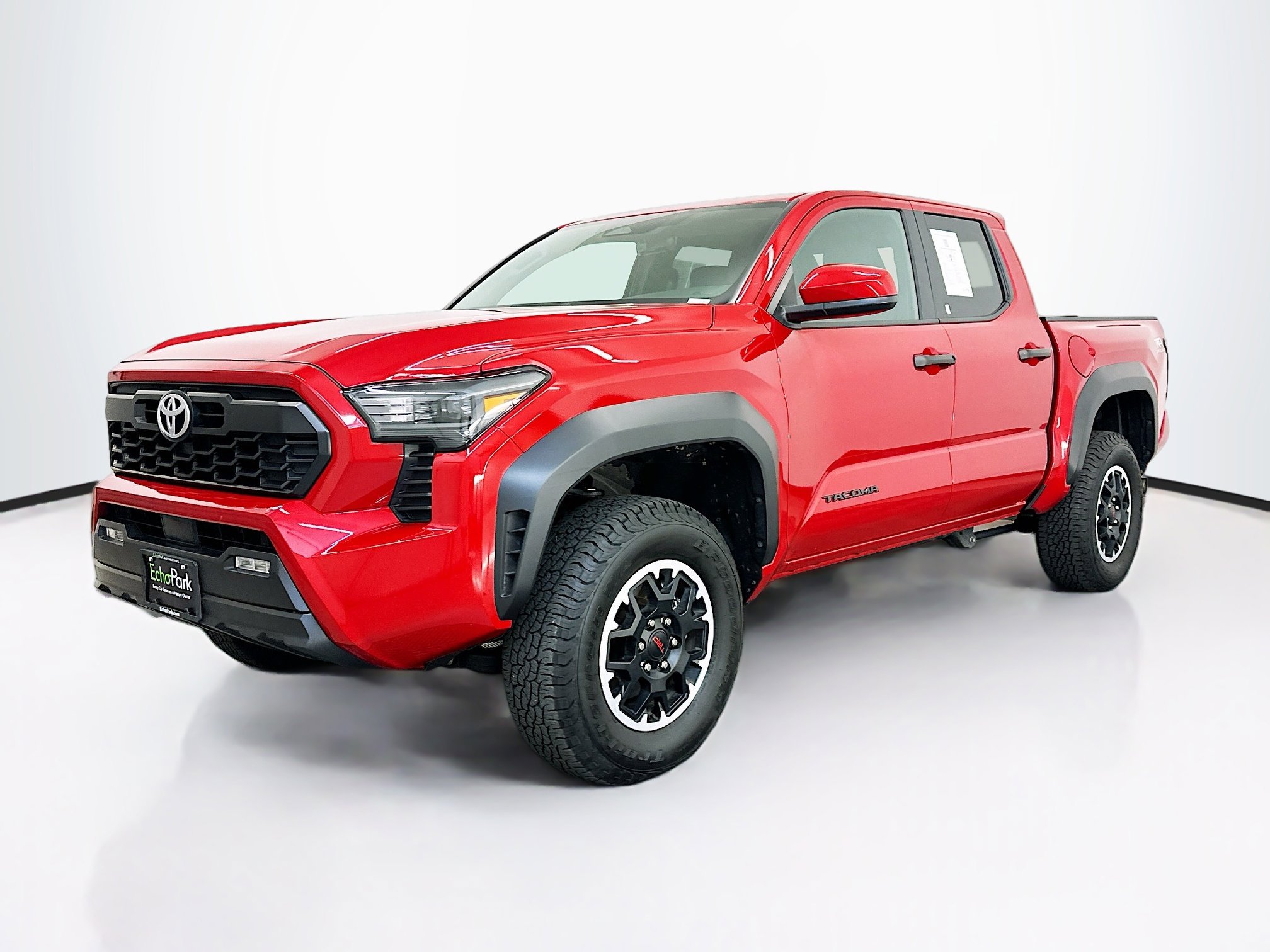 Used 2025 Toyota Tacoma TRD Off-Road image 3