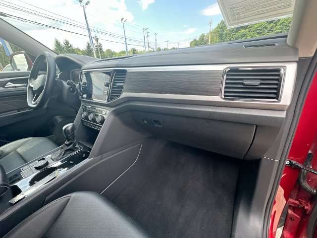 Used 2023 Volkswagen Atlas SE AWD/4WD image 32