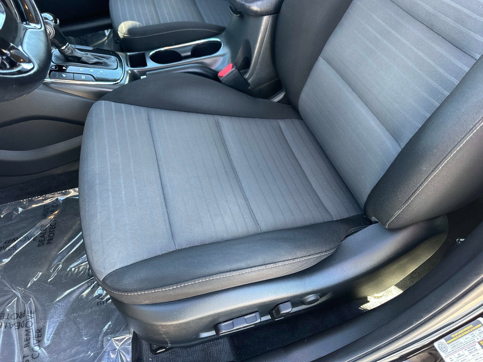 Used 2017 Kia Forte S w/ S Premium Package image 17