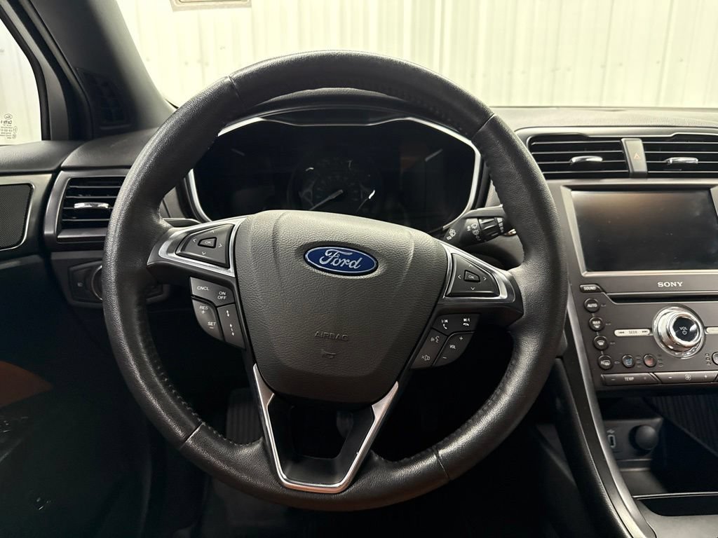Used 2019 Ford Fusion Energi Titanium FWD image 14