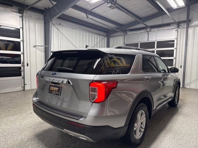 Used 2023 Ford Explorer XLT w/ Equipment Group 202A image 23