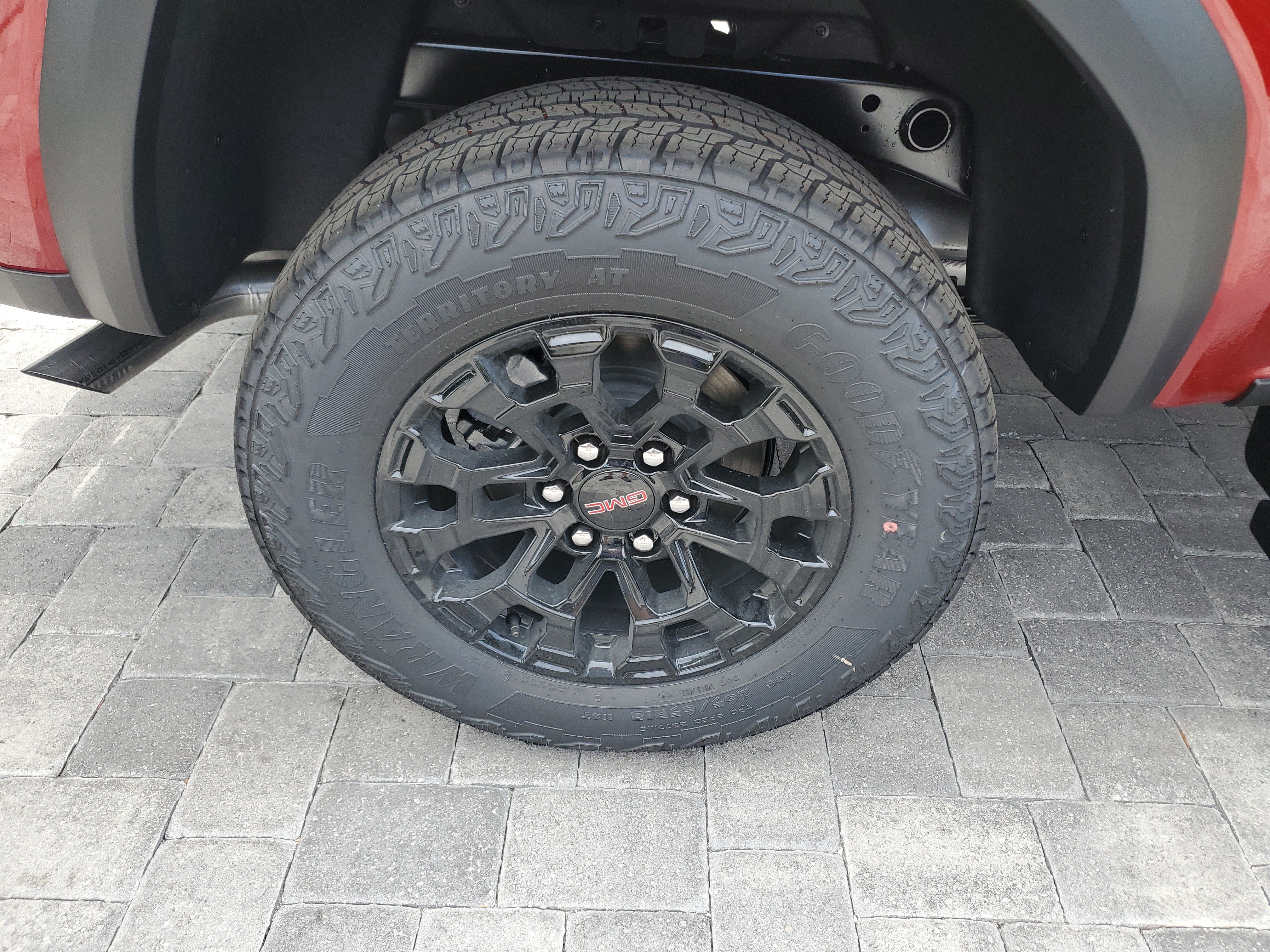 New 2026 GMC Canyon Elevation w/ Convenience Package RWD image 7