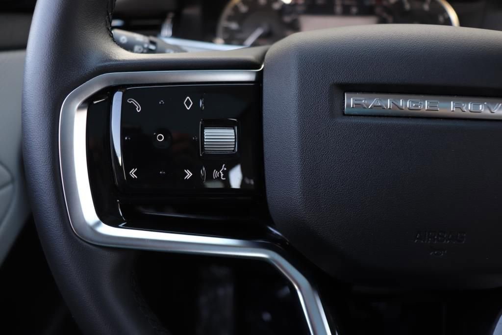 Used 2023 Land Rover Range Rover Evoque S image 41