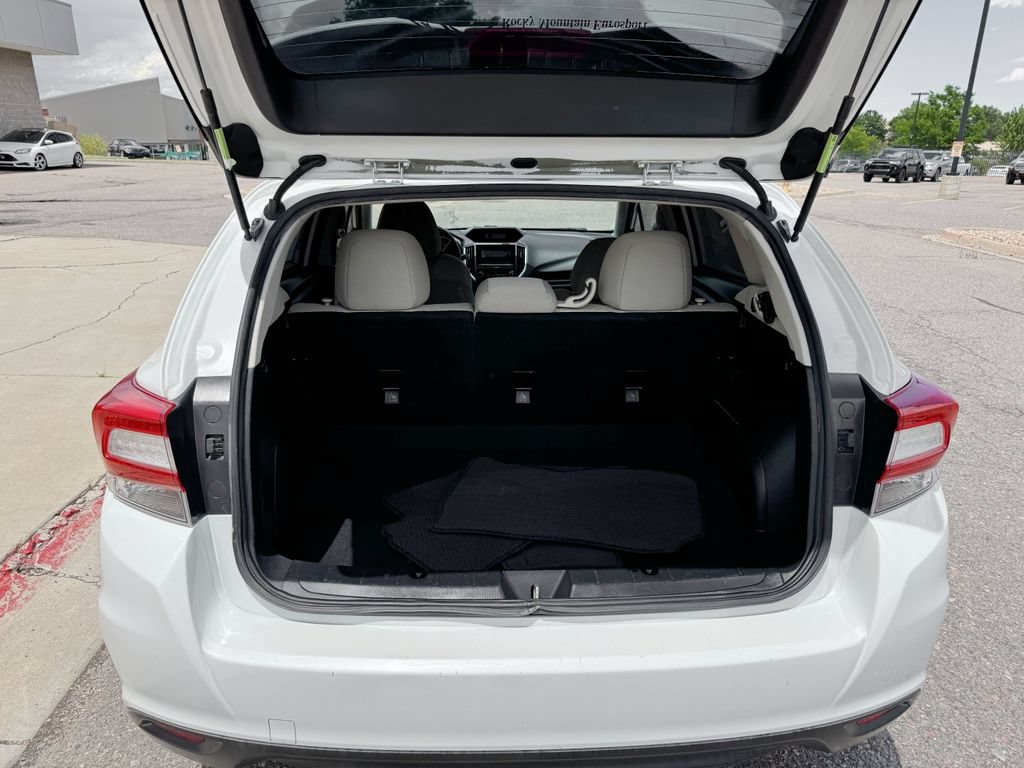 Used 2018 Subaru Impreza 2.0i Premium w/ Eyesight & BSD & Rcta AWD/4WD image 11