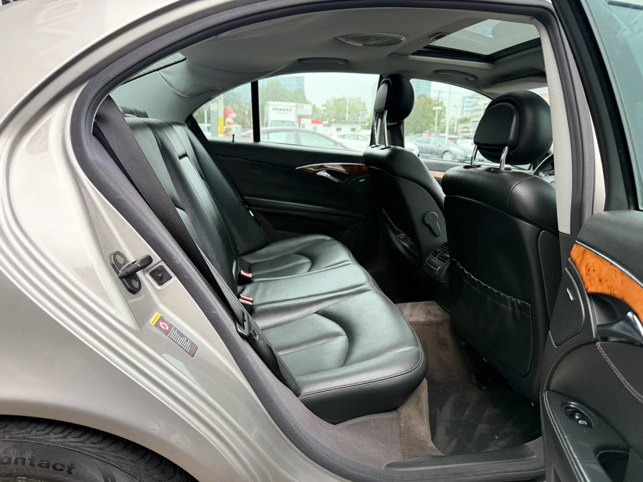 Used 2004 Mercedes-Benz E 320 Sedan image 27