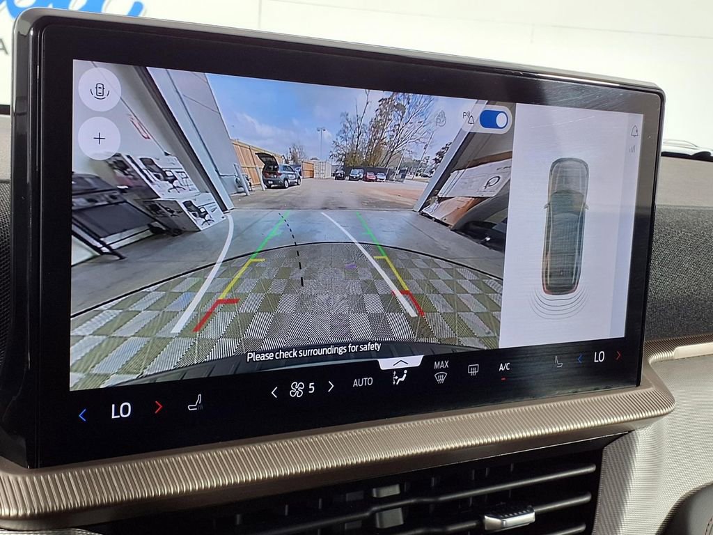 Used 2025 Ford Explorer Active image 20