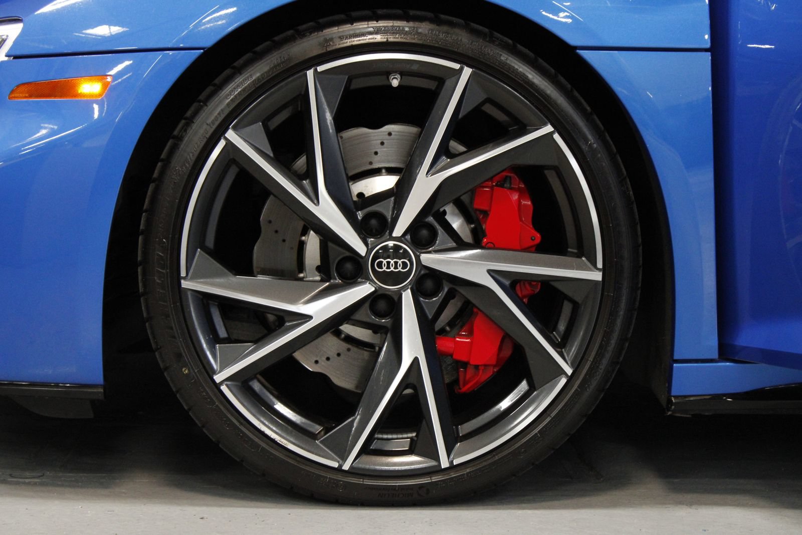 Used 2023 Audi R8 V10 performance RWD image 9