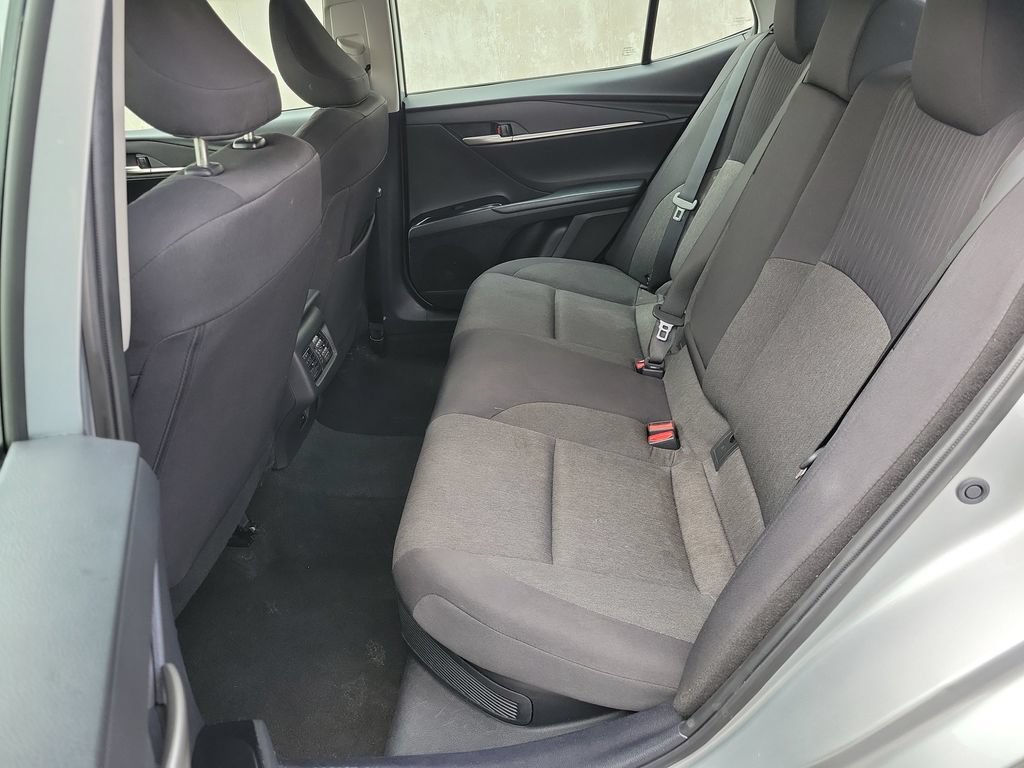 Used 2025 Toyota Camry LE FWD image 17