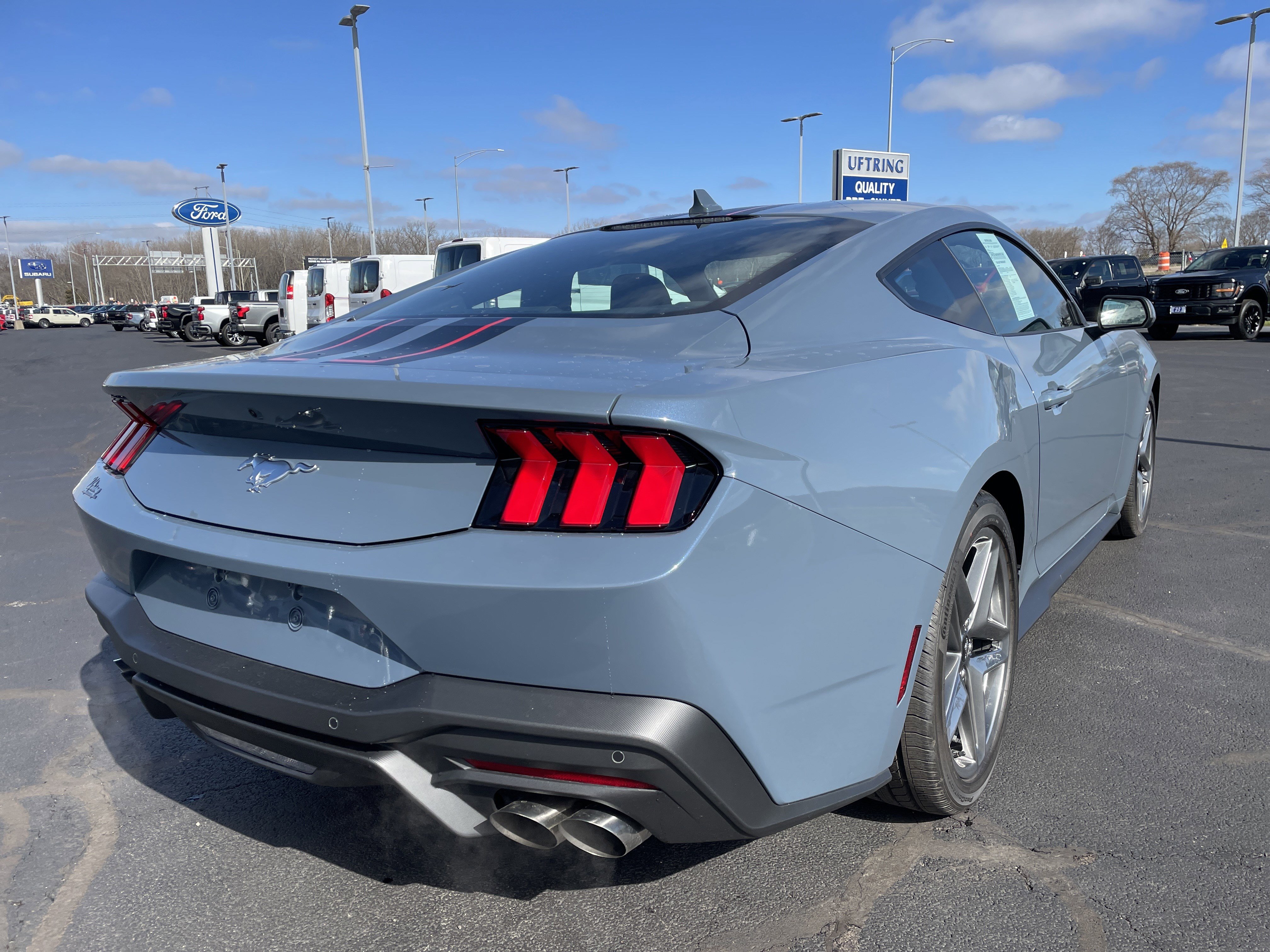Used 2025 Ford Mustang Coupe image 5
