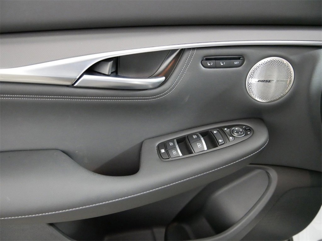 New 2025 INFINITI QX55 Essential image 14