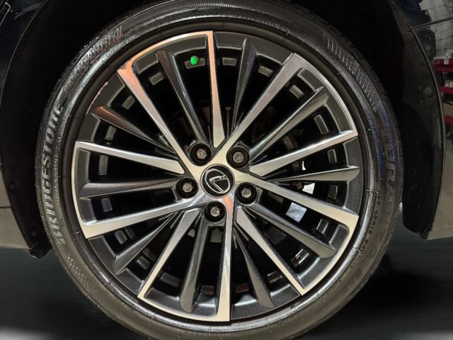 Used 2023 Lexus ES 350 w/ Premium Package FWD image 32