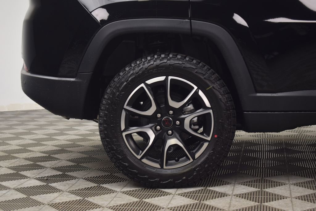 New 2026 Jeep Compass Trailhawk image 8