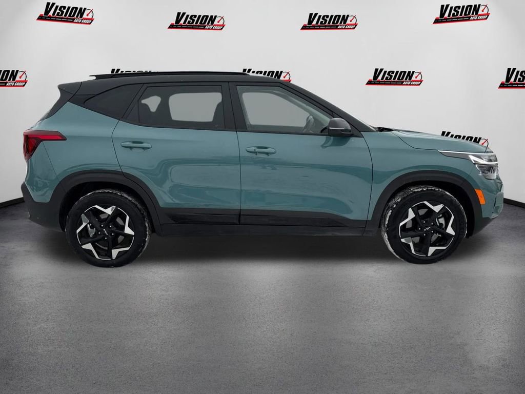 Certified 2025 Kia Seltos S image 4