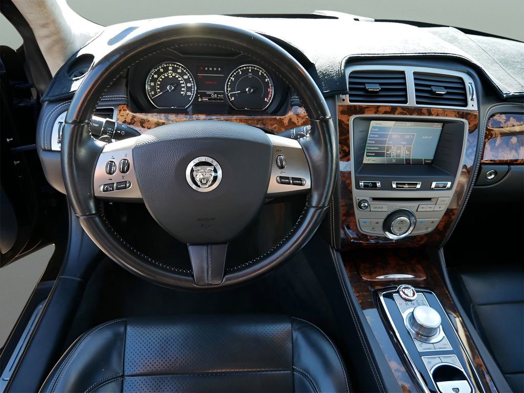 Used 2011 Jaguar XK Convertible image 12