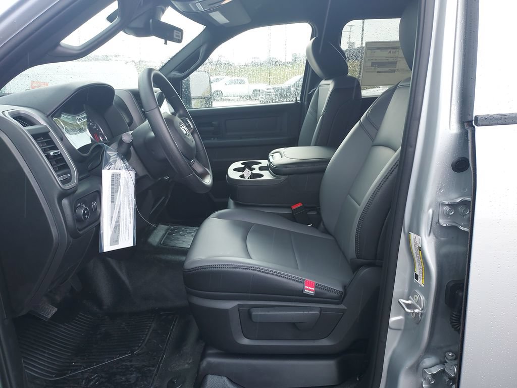 New 2027 RAM 3500 Tradesman w/ Chrome Appearance Group A AWD/4WD image 13