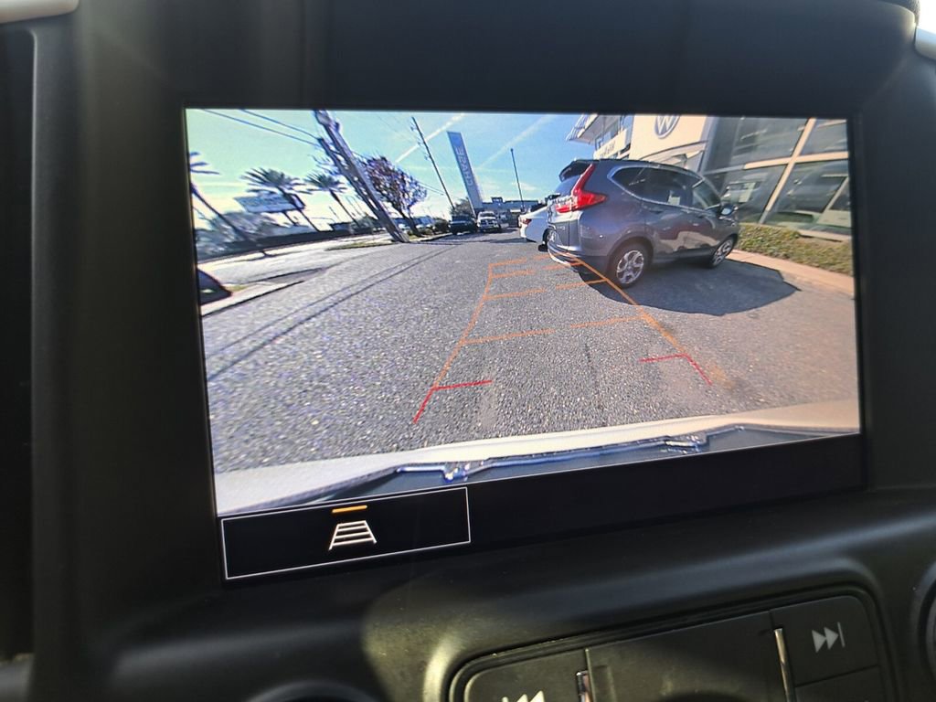 Used 2023 GMC Terrain SLT w/ Elevation Edition image 10