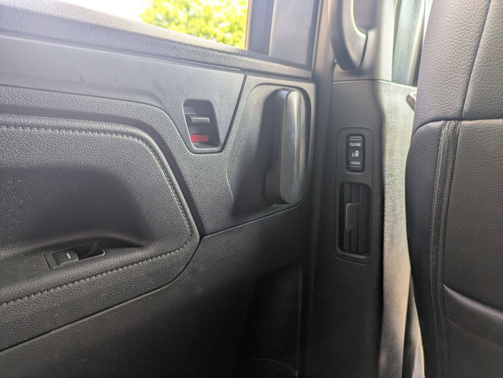 Used 2025 Honda Odyssey Sport-L image 25