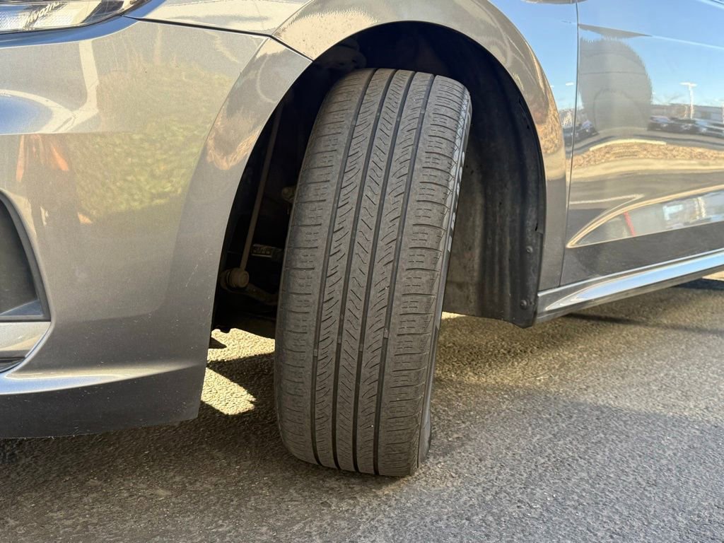 Used 2020 Volkswagen Passat 2.0T SE image 33