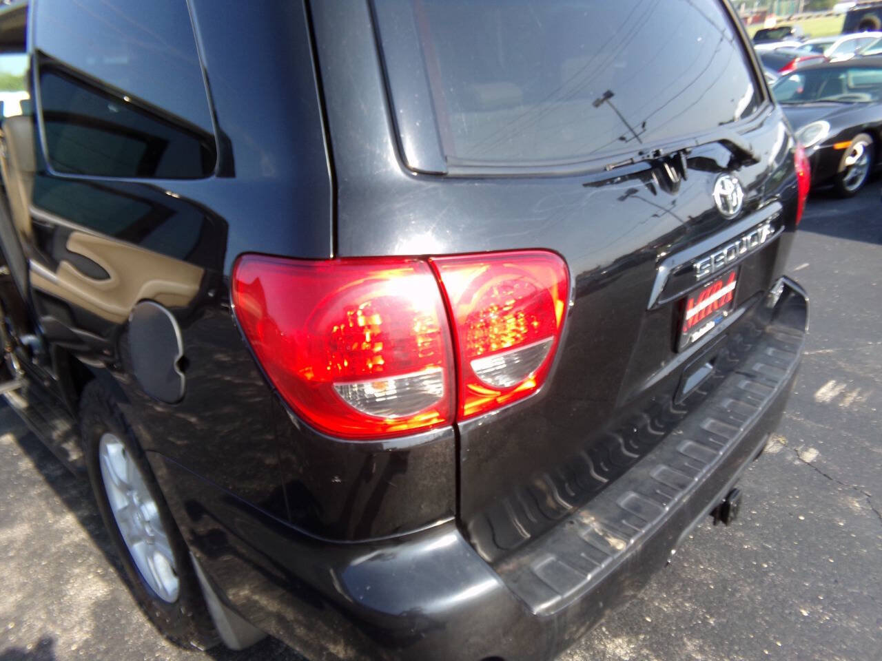 Used 2015 Toyota Sequoia SR5 w/ Premium Package AWD/4WD image 15