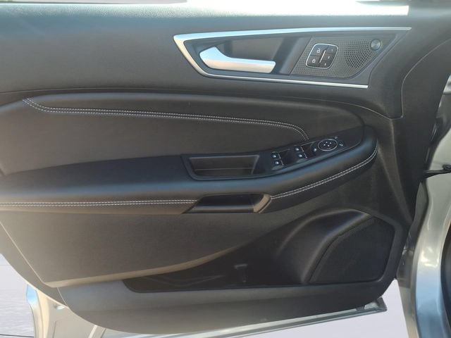 Certified 2024 Ford Edge Titanium AWD/4WD image 11