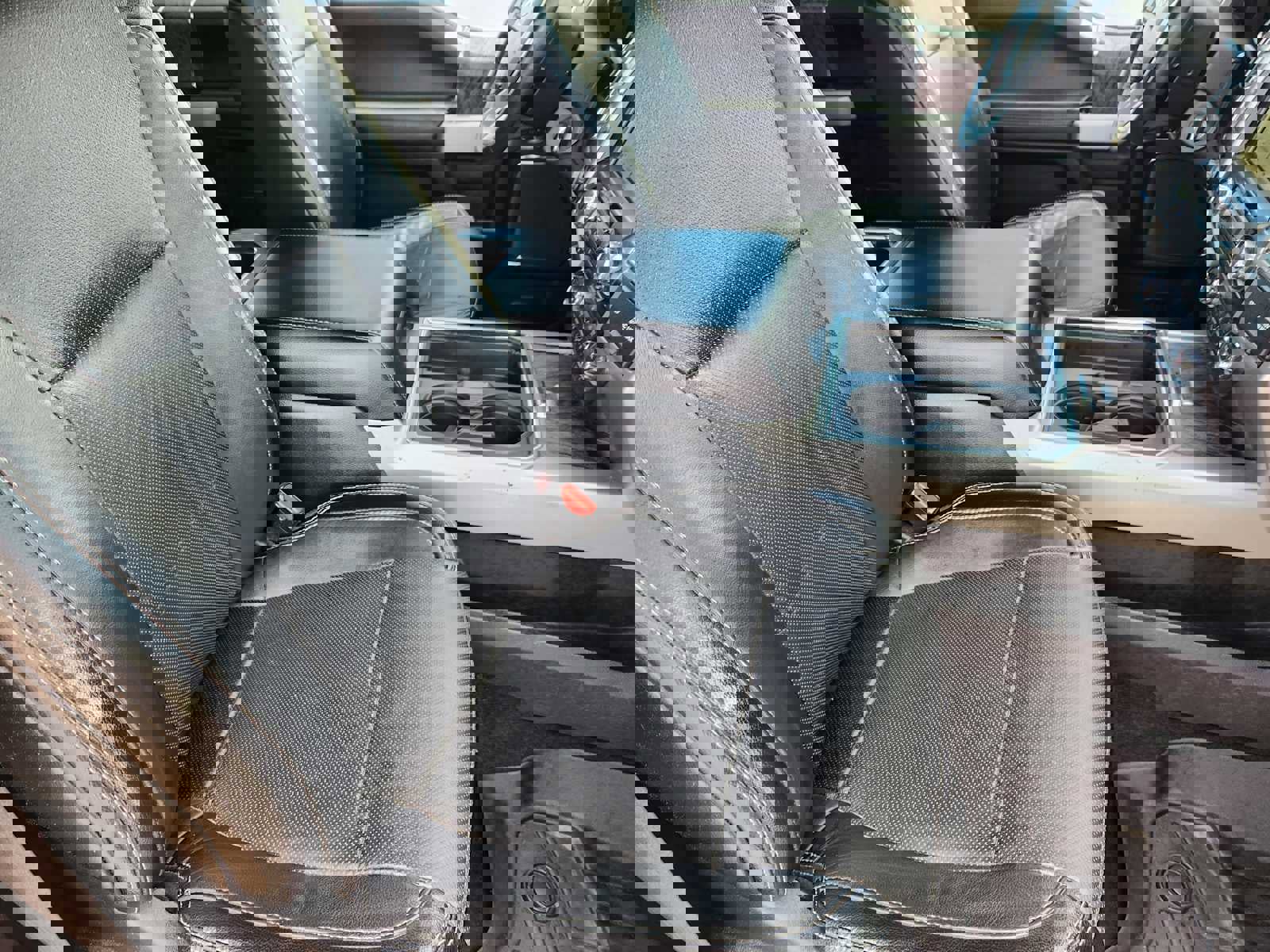 Used 2017 Ford F250 Lariat w/ Lariat Value Package image 14