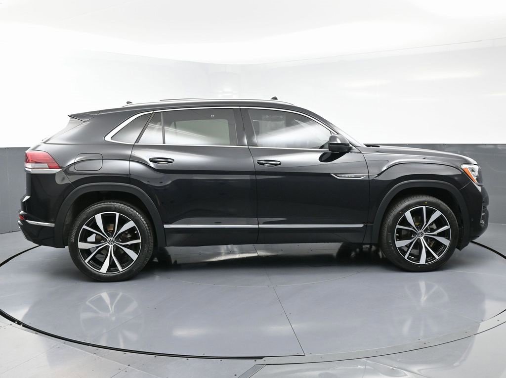 Used 2024 Volkswagen Atlas Cross Sport SEL Premium R-Line image 8