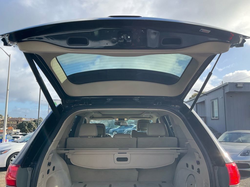 Used 2016 Jeep Grand Cherokee Overland image 9