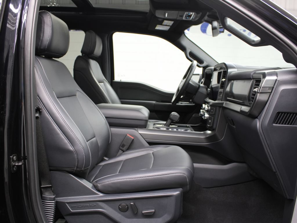 Used 2025 Ford F150 Lariat AWD/4WD image 41