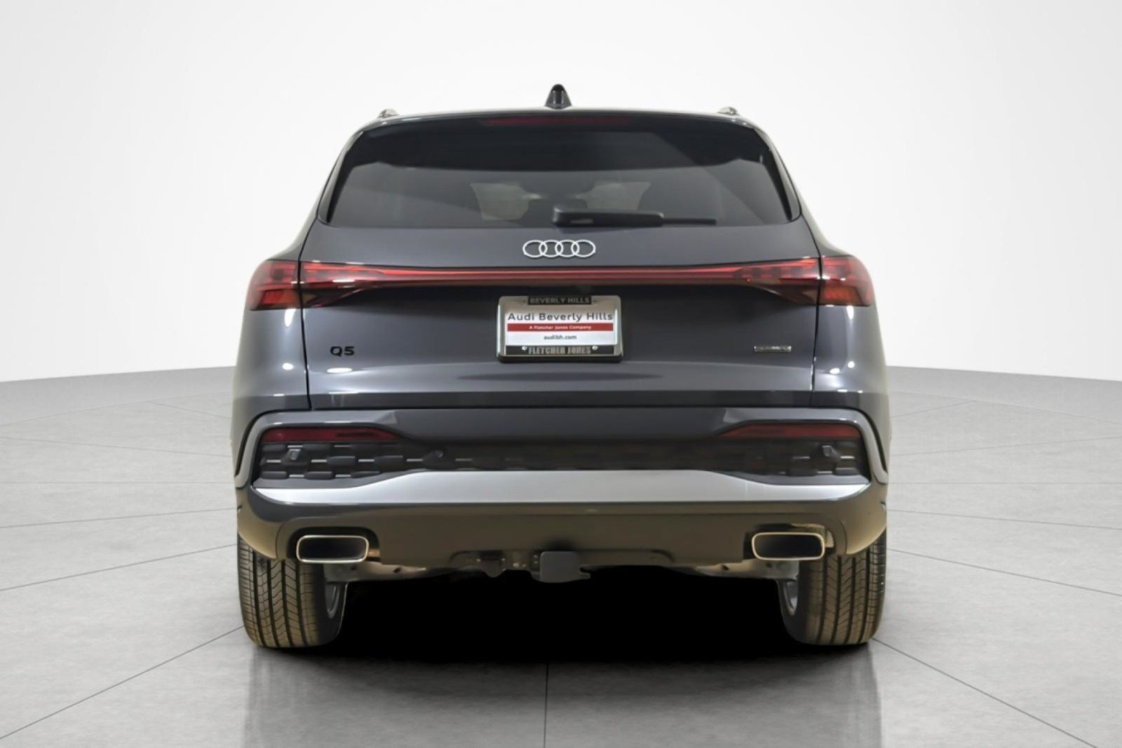 Used 2025 Audi Q5 Premium Plus w/ Premium Plus AWD/4WD image 4