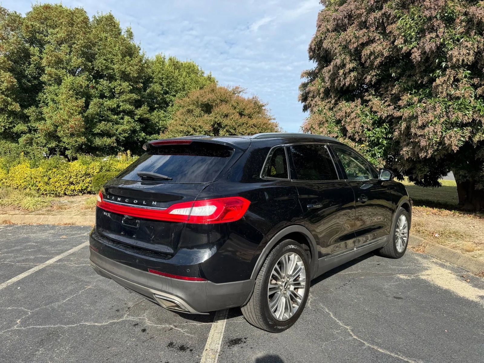 Used 2018 Lincoln MKX Reserve w/ Lincoln MKX Climate Package FWD image 8