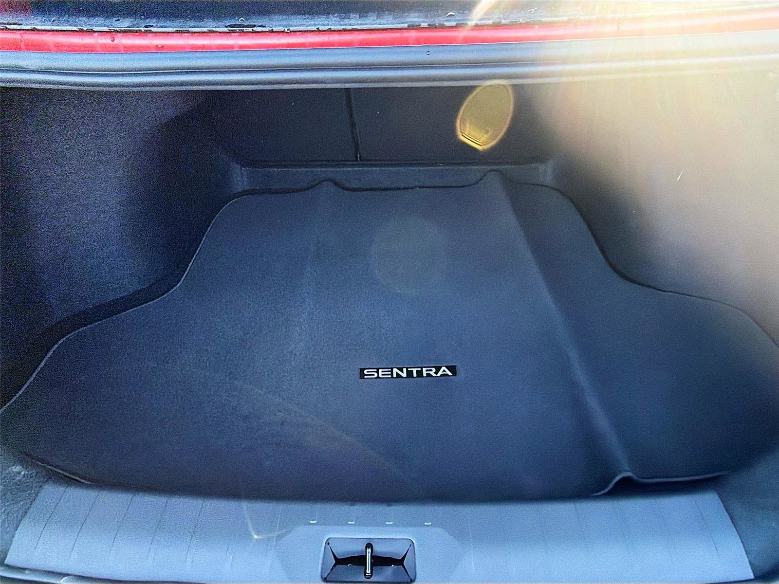 New 2026 Nissan Sentra SR w/ SR Premium Package FWD image 27