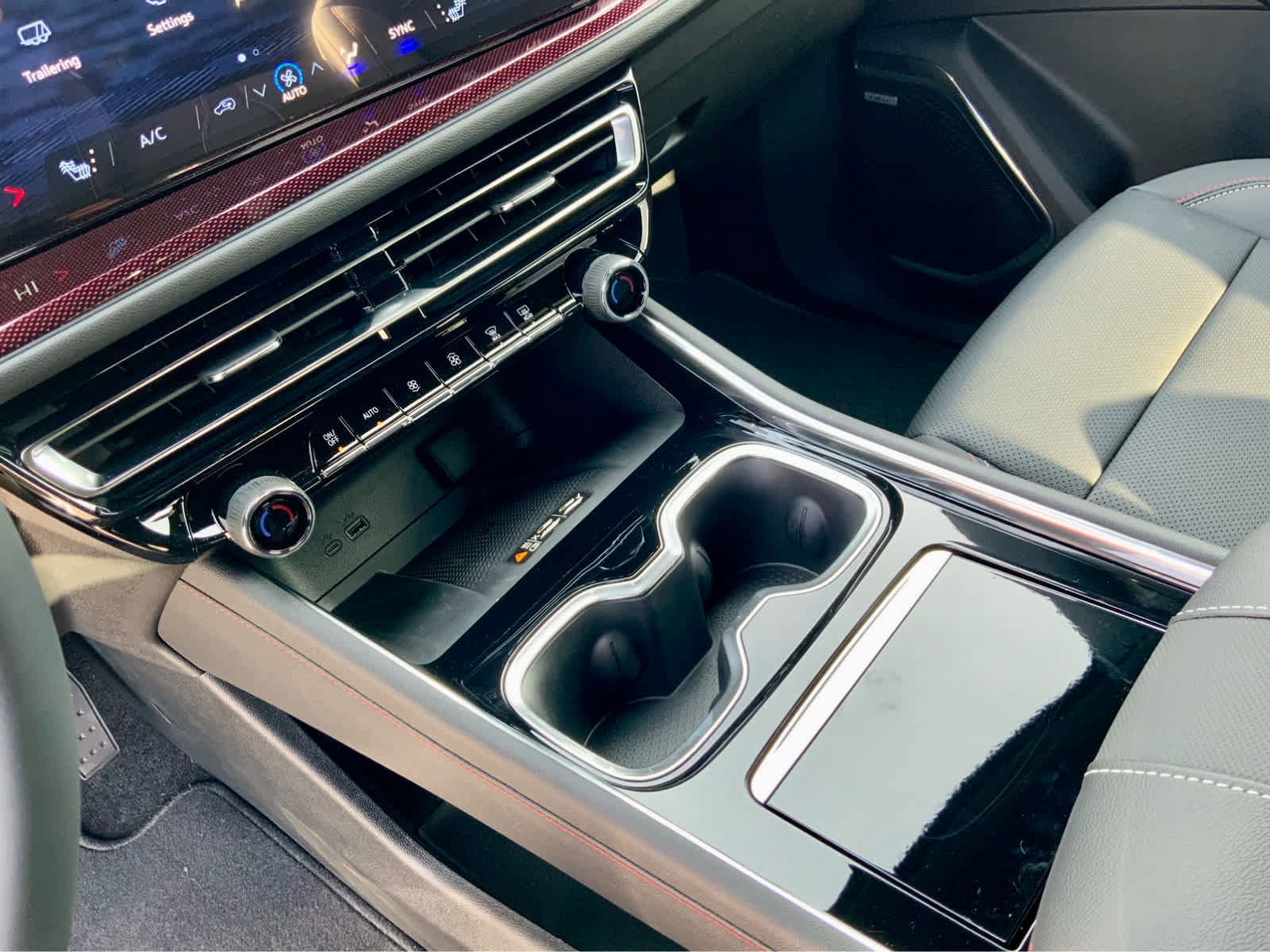 New 2026 Chevrolet Traverse Z71 w/ Enhanced Driving Package image 52