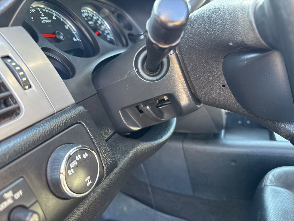 Used 2013 Chevrolet Silverado 1500 LTZ w/ LTZ Plus Package image 41