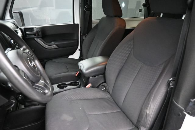 Used 2013 Jeep Wrangler Sport AWD/4WD image 9