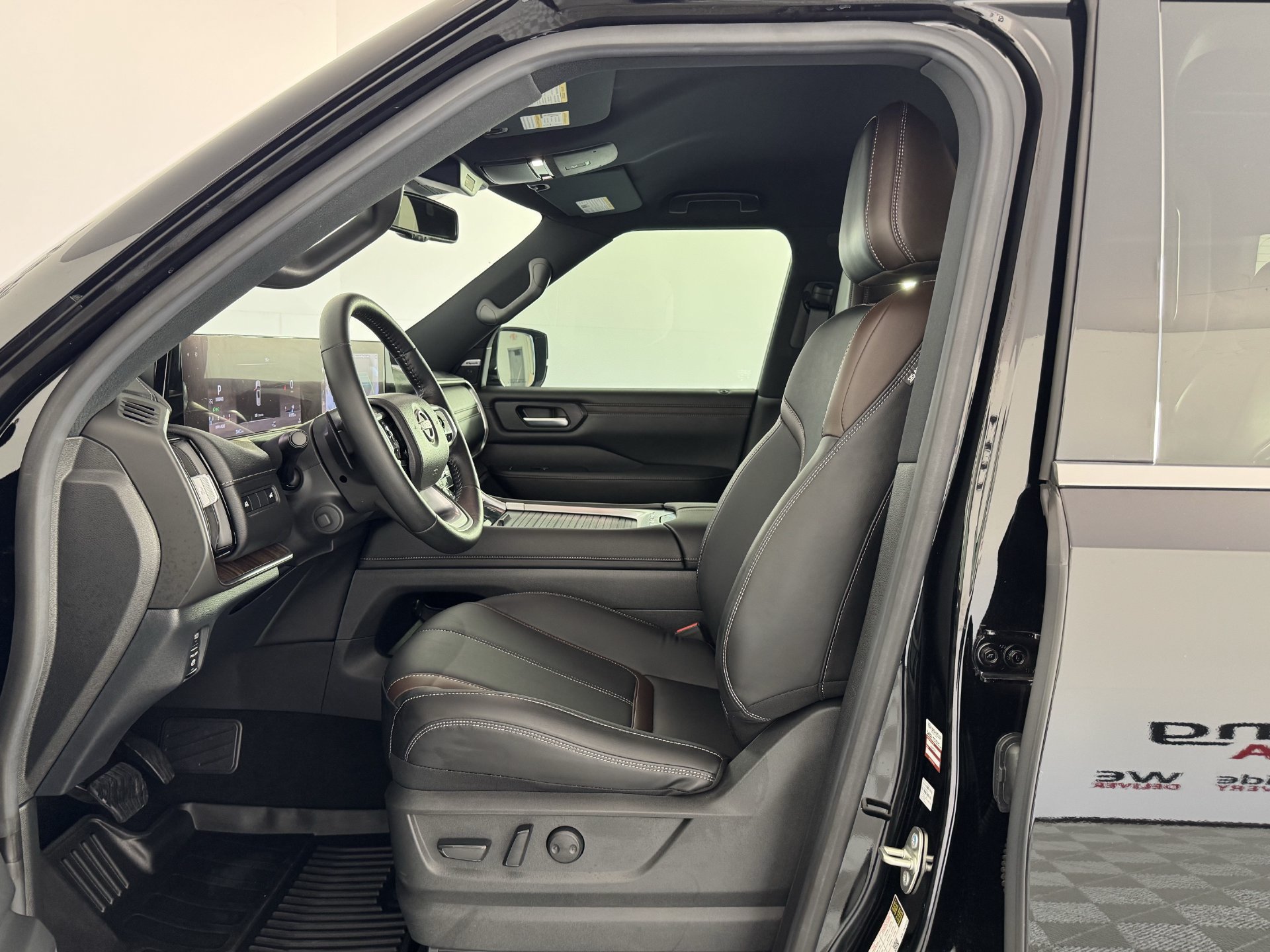 Used 2026 Nissan Armada SL AWD/4WD image 14