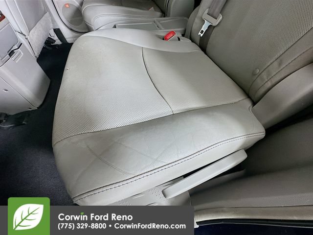 Used 2013 Toyota Highlander Limited AWD/4WD image 25