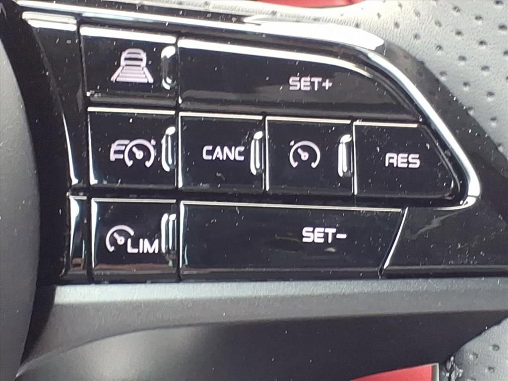 New 2026 Maserati Grecale Modena image 13