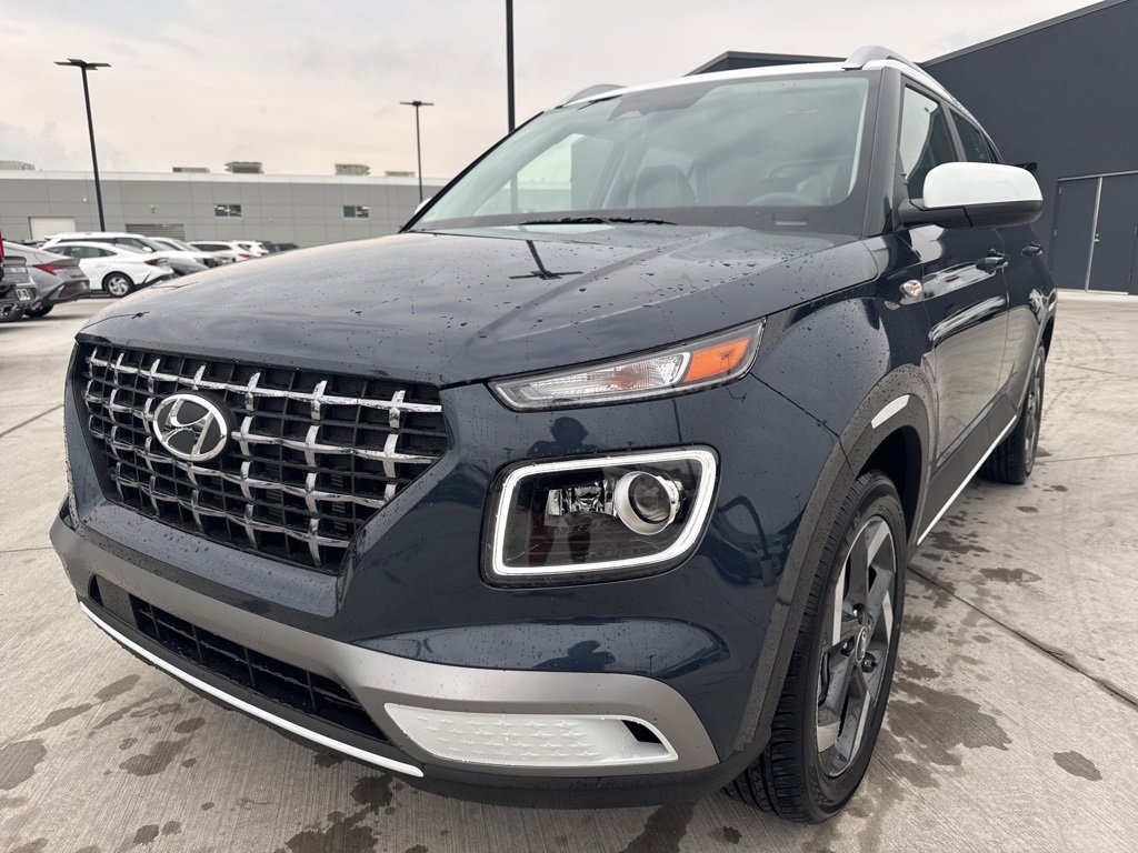 New 2025 Hyundai Venue Limited