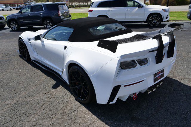Used 2016 Chevrolet Corvette Z06 w/ 3LZ Preferred Equipment Group image 29
