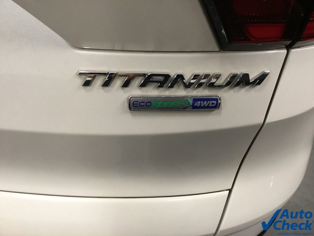 Used 2019 Ford Escape Titanium image 16