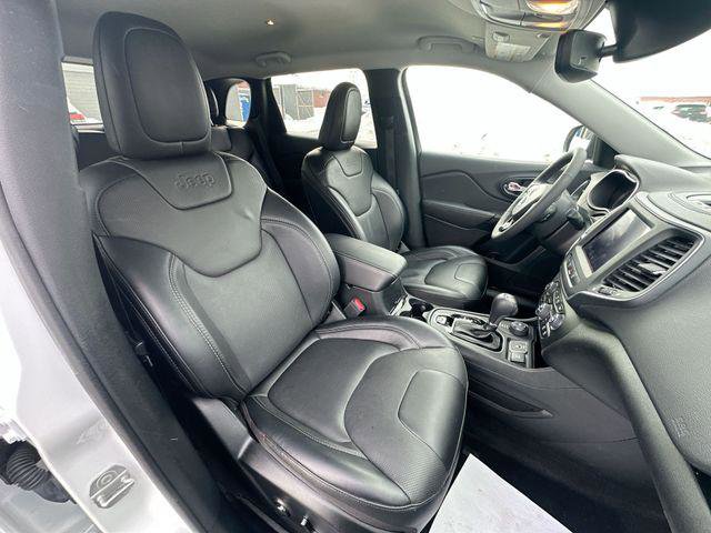 Certified 2023 Jeep Cherokee Altitude Lux image 26