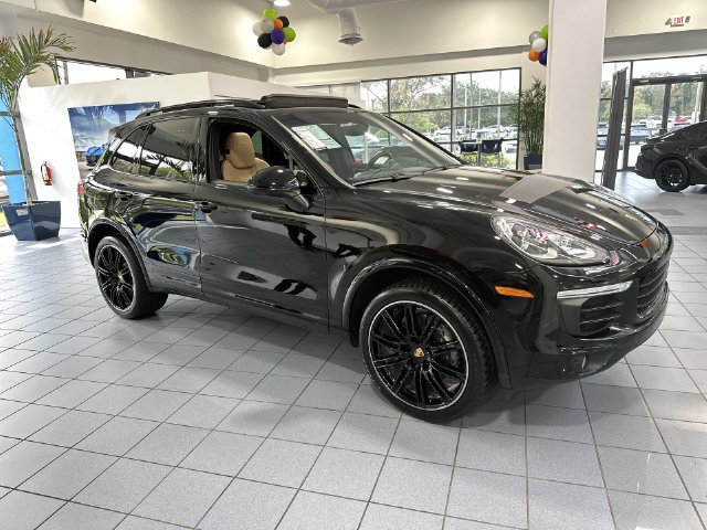 Used 2018 Porsche Cayenne Platinum Edition AWD/4WD image 16