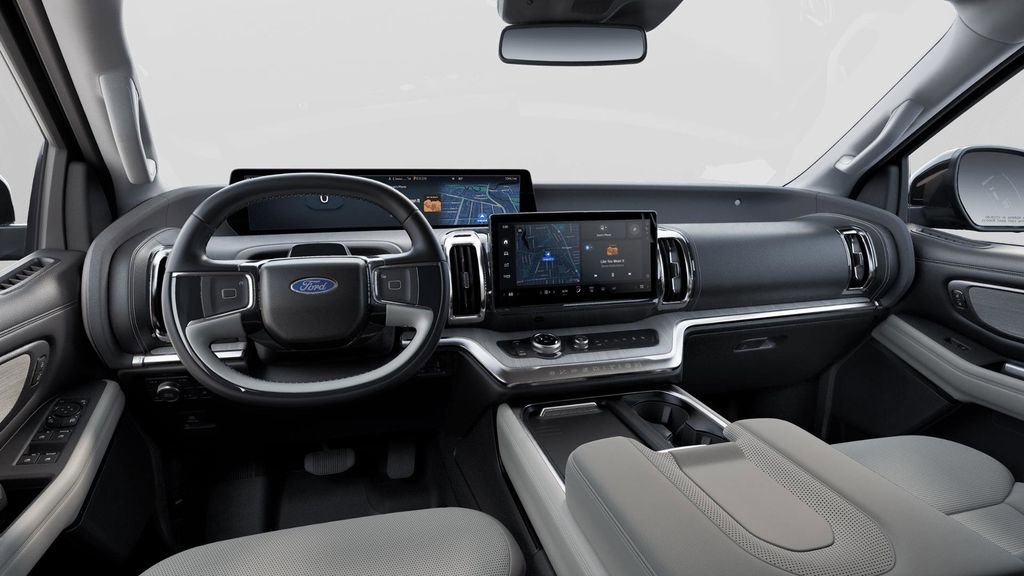 New 2025 Ford Expedition Max Platinum w/ Driver's Package image 8