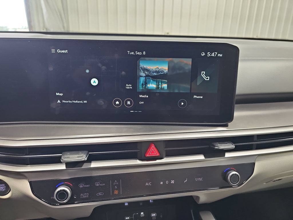 Used 2025 Kia Sorento S w/ Panoramic Sunroof Package FWD image 20