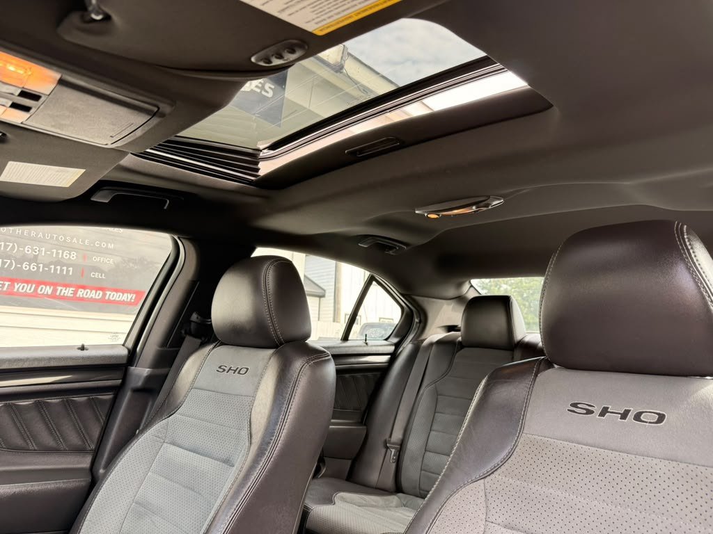 Used 2019 Ford Taurus SHO AWD/4WD image 28