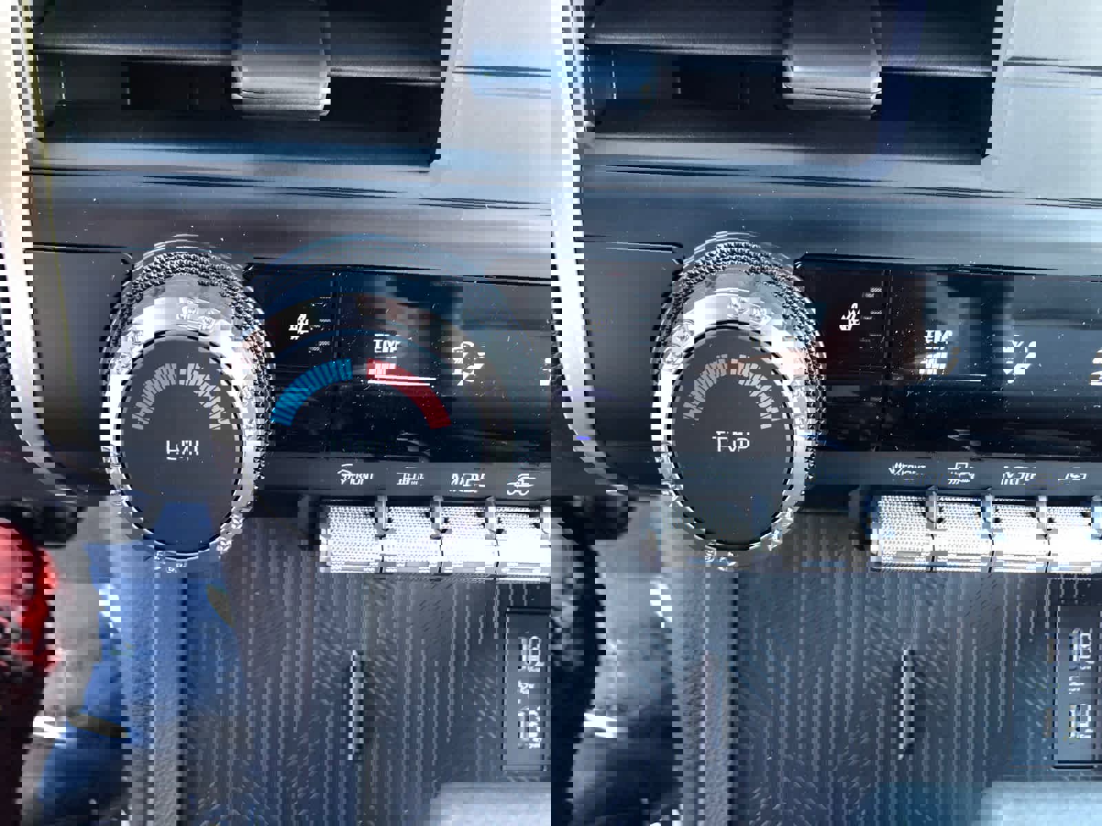 New 2025 Toyota Tacoma SR5 image 13