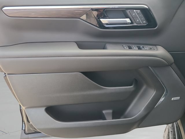 New 2026 Chevrolet Suburban LT w/ Comfort Package RWD image 20