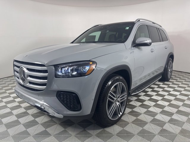 New 2026 Mercedes-Benz GLS 450 4MATIC image 3
