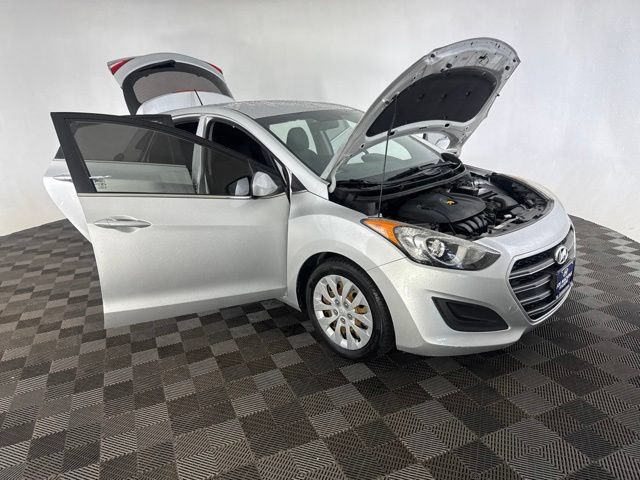 Used 2016 Hyundai Elantra GT FWD image 13