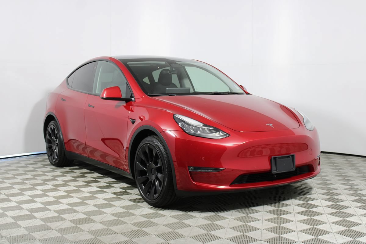 Used 2022 Tesla Model Y Long Range AWD/4WD image 24